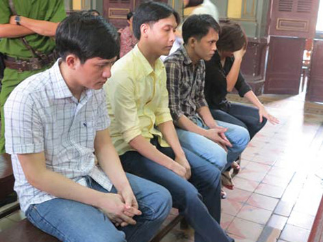 Giang hồ cộm cán, 'chết vũng trâu đầm'