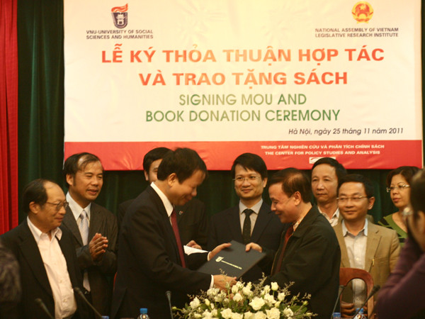 Trường ĐH KHXH&NV mở rộng hợp tác