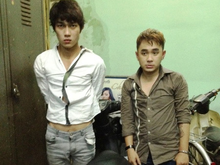 Đặc nhiệm nổ súng, cùng dân bắt cướp