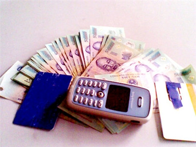 Làm tiền doanh nghiệp, một đội phó thuế lĩnh án