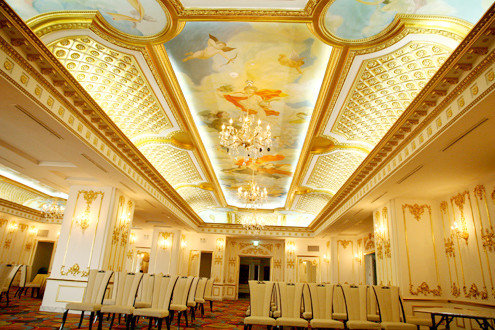 Căn hộ triệu đô và câu chuyện ‘thị trường khe’