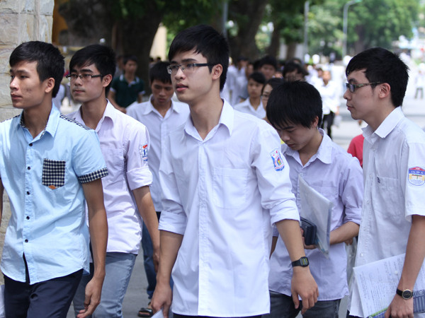 Đề Toán không khó đạt điểm cao