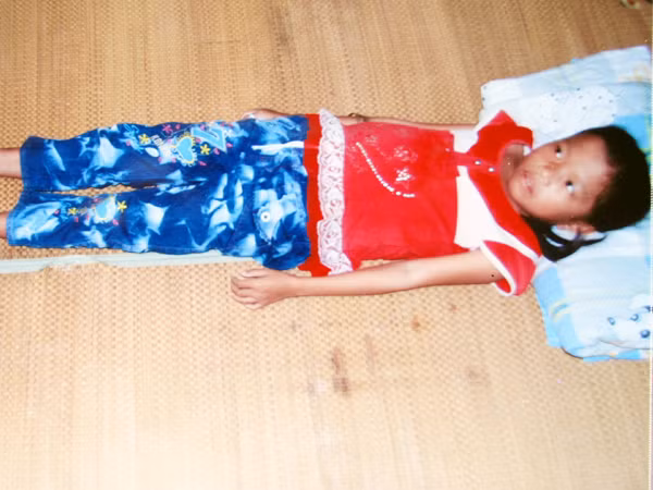 Cứu giúp cháu bé bệnh nặng, gia đình khó khăn