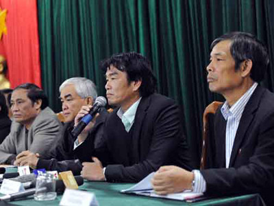 Lãnh đạo VFF "né" câu hỏi liên quan đến từ chức