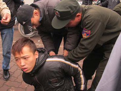 Cơn lốc ma túy 'đá'