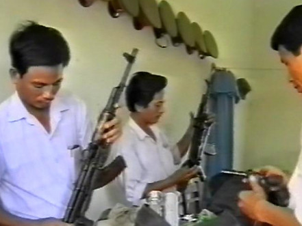 Nỗi ám ảnh về băng cướp 'yêu râu xanh'