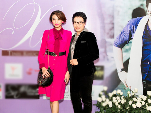 Siêu mẫu Hoàng Yến rạng rỡ đi sinh nhật bạn trước tai nạn