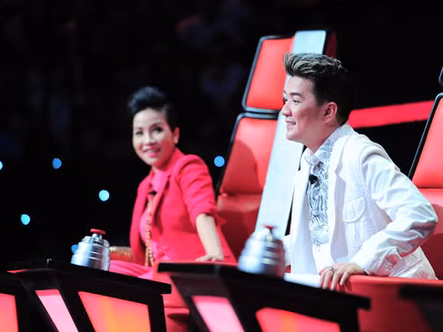 The Voice: Vòng 'Đối đầu' tập cuối đẫm nước mắt