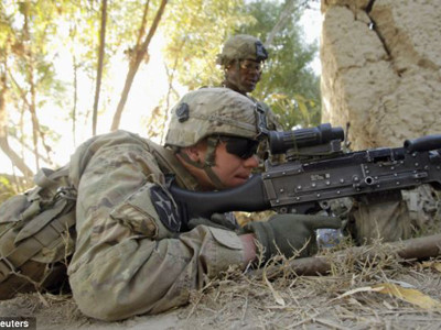 Cảnh sát và đầu bếp đầu độc cảnh sát