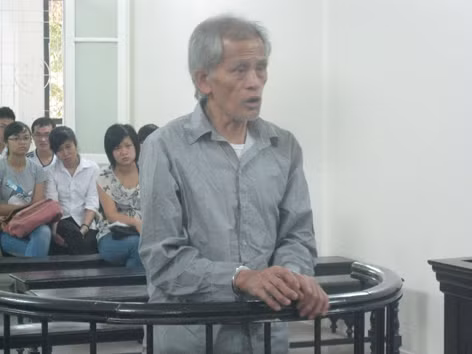 Mâu thuẫn đất đai, sát hại em gái