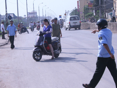 Bộ GTVT nói gì về bỏ phạt xe không chính chủ?