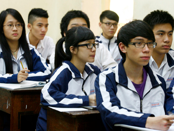 Một số trường không nhận hồ sơ thi nhờ Ảnh: Hồng Vĩnh