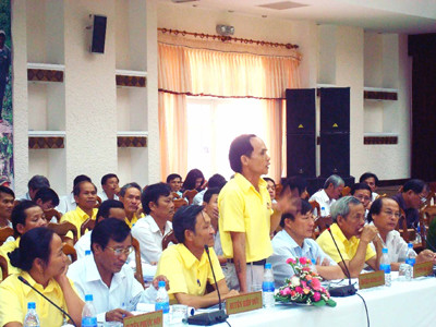 Già làng, trưởng bản bàn chuyện dự án