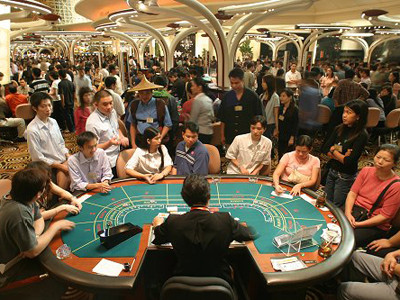 Chơi bài trong casino