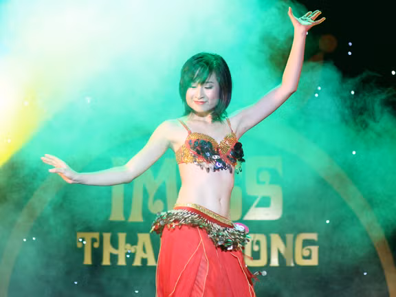 Nóng bỏng đêm chung kết tài năng Imiss