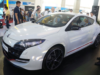 Renault Megane RS – Coupe ấn tượng nhất VAMA Show 2012
