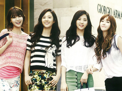 Kiều nữ SNSD xinh tươi xuống phố