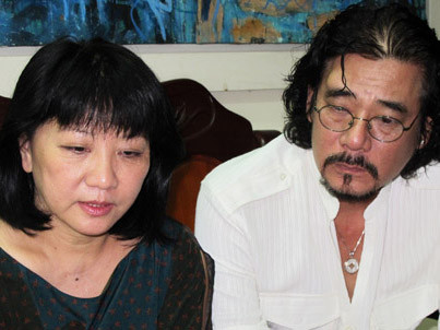 Đại gia 'lừa tiền' ca sĩ Cẩm Vân nhắn tin đòi ...tự tử