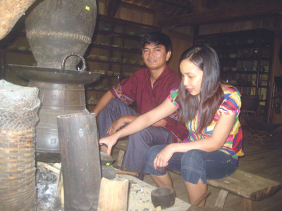 Chàng trai người Kinh lưu giữ hàng ngàn cổ vật Thái