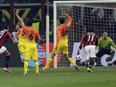 Milan xuất thần,  Barca gục ngã