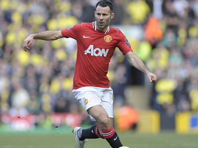 Giggs cứu M.U đúng phút 90