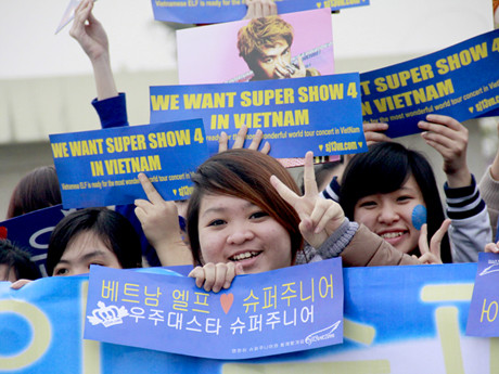 Khán giả chờ đợi sao Hàn từ chiều