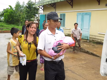 Vụ 3 trẻ tử vong: Tủ lạnh mất điện làm ảnh hưởng tới vắc xin?