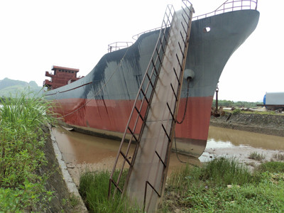 'Thổi giá' tài sản, ngân hàng tự hại mình