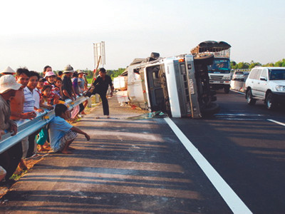 Công trình nghìn tỷ chưa hoàn thành đã xuống cấp