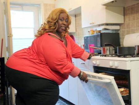 Người phụ nữ có vòng 3 khủng nhất thế giới