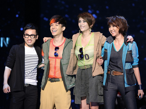 Nathan Lee mặc xuyên thấu, Ngọc Quyên 'chuẩn men'