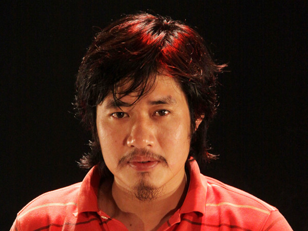 Đồng tính nữ lên sân khấu