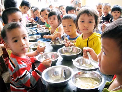 È cổ đóng 17 khoản thu đầu năm