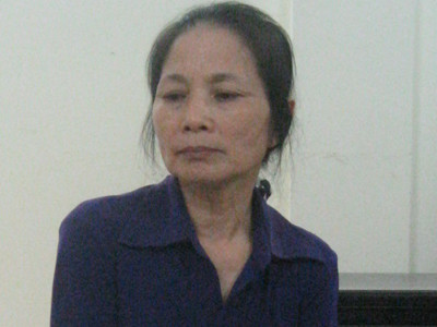 Lừa chạy việc, đút túi tiền tỷ