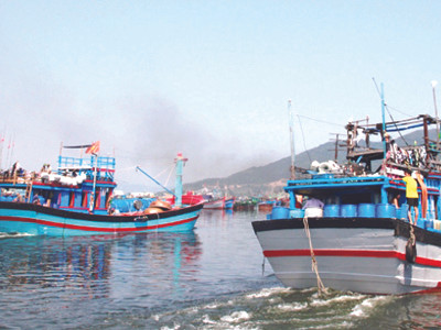 Mở biển Hoàng Sa, Trường Sa