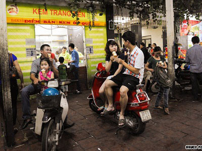 Ẩm thực đường phố Việt Nam lên báo Mỹ