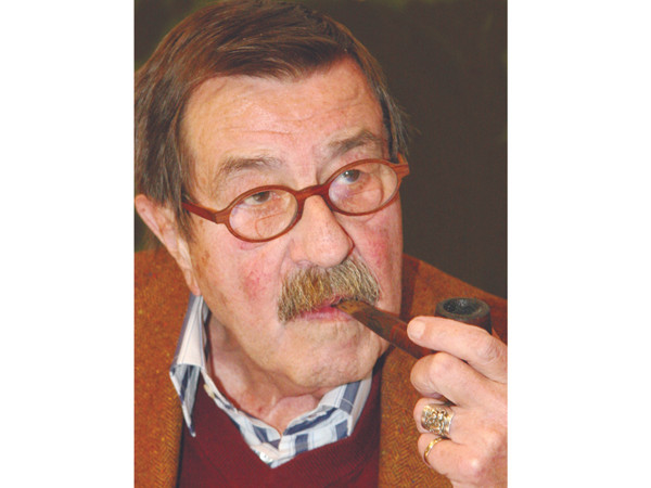 Sóng gió quanh 'Về điều cần nói' của Gunter Grass