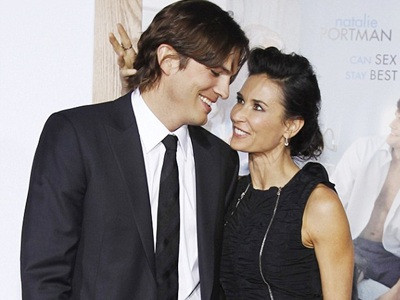 Demi Moore ly hôn chồng trẻ