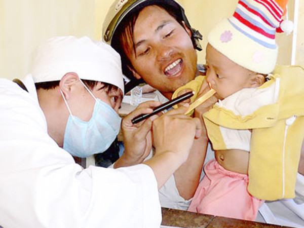 Lương y như từ mẫu