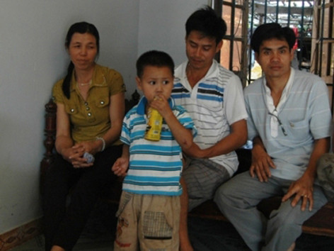 Địa ngục của 9X lấy thân trả nghĩa ân nhân