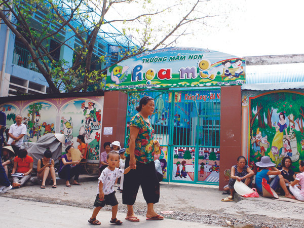 Dừng xây cao ốc dành đất cho trường học