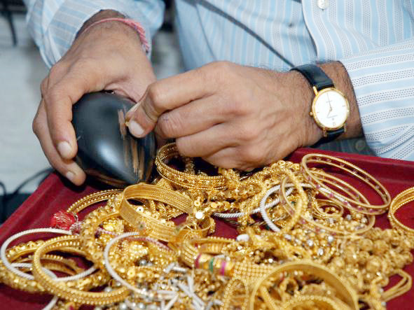 Cuối tuần, vàng thế giới tăng mạnh