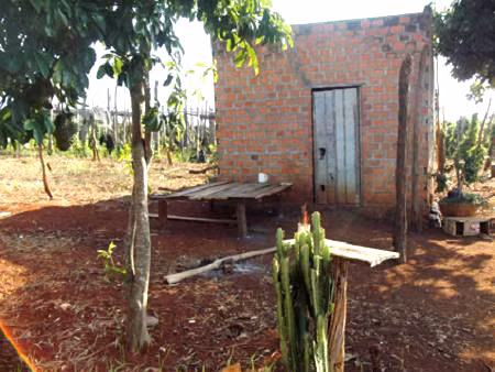 Em giết anh trai rồi 'đền bù' 15 triệu