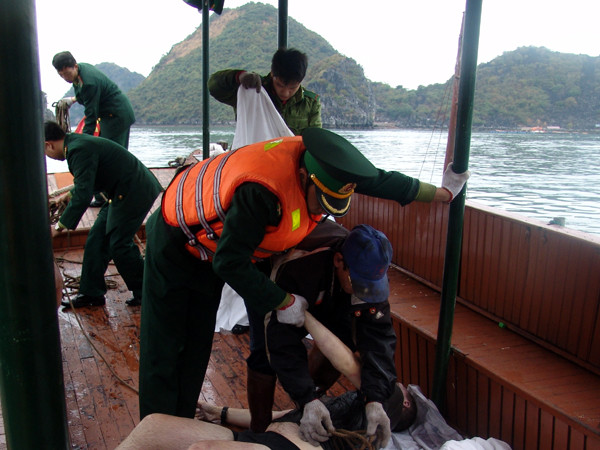 Khởi tố vụ chìm tàu khiến 12 người thiệt mạng