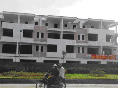 BĐS giảm giá 50%, tháo hàng vét tiền cuối năm