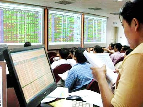 Chuyện lạ doanh nghiệp 'còi' trả cổ tức khủng