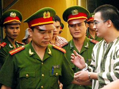 Lý giải nụ cười của sát thủ 'xác chết không đầu'