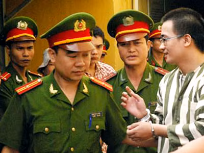 Lý giải nụ cười của sát thủ 'xác chết không đầu'