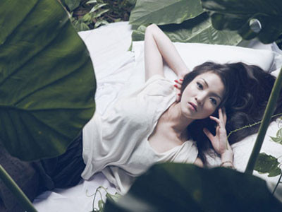 Thủy Top: 'Đẻ con' rồi để đấy