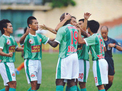 N.Sài Gòn, Sông Lam Nghệ An vào chung kết